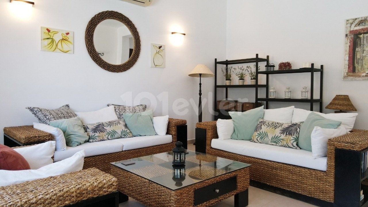 3+1 Villa zu verkaufen in Kyrenia-Karmi Zentrum .  ** 