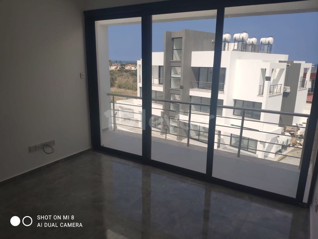 2+1 новая люкс квартира сдаётся на аренду в Караогланоглы ,Кирения 