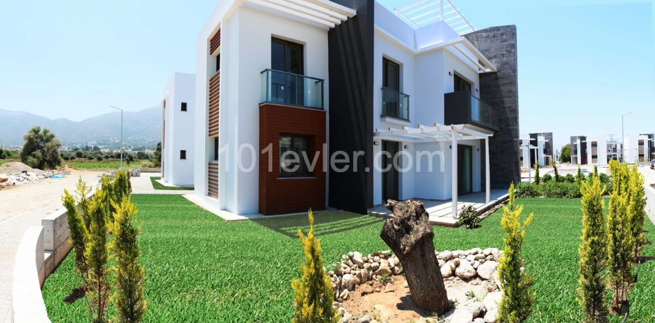 2+1 Flats with Garden / Terrace in a Complex in Ozanköy ** 