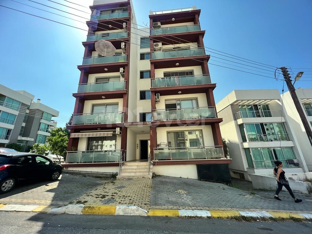 3+1 penthouse for sale in the center of Kyrenia ** 