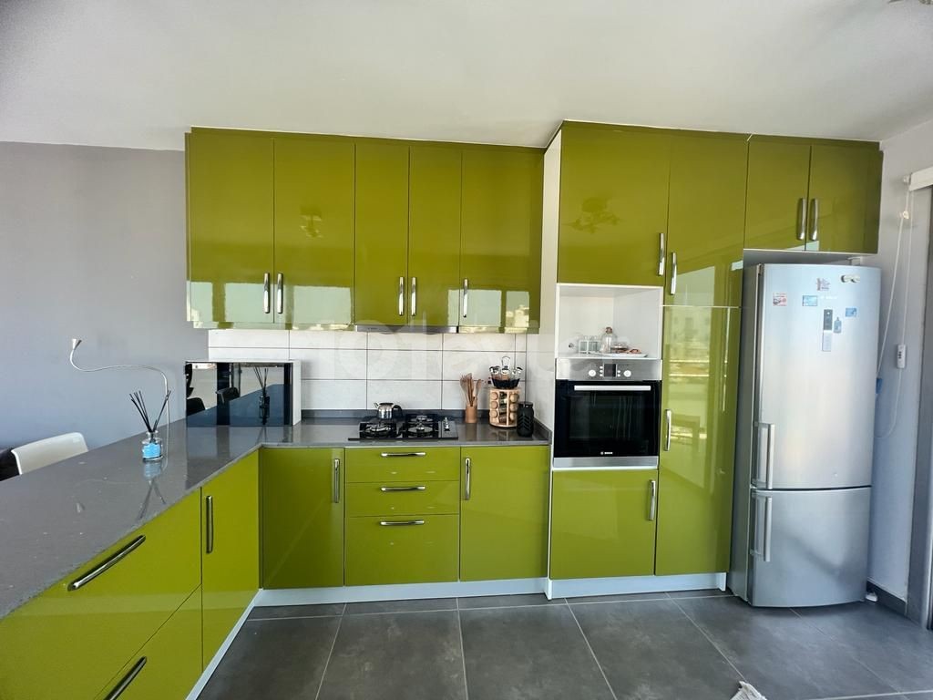 3+1 penthouse for sale in the center of Kyrenia ** 