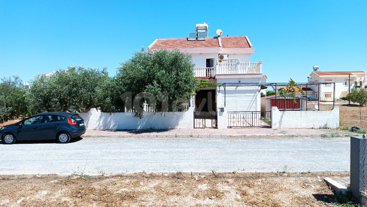 An amazing villa in Yeni Boğaziçi just by the sea!