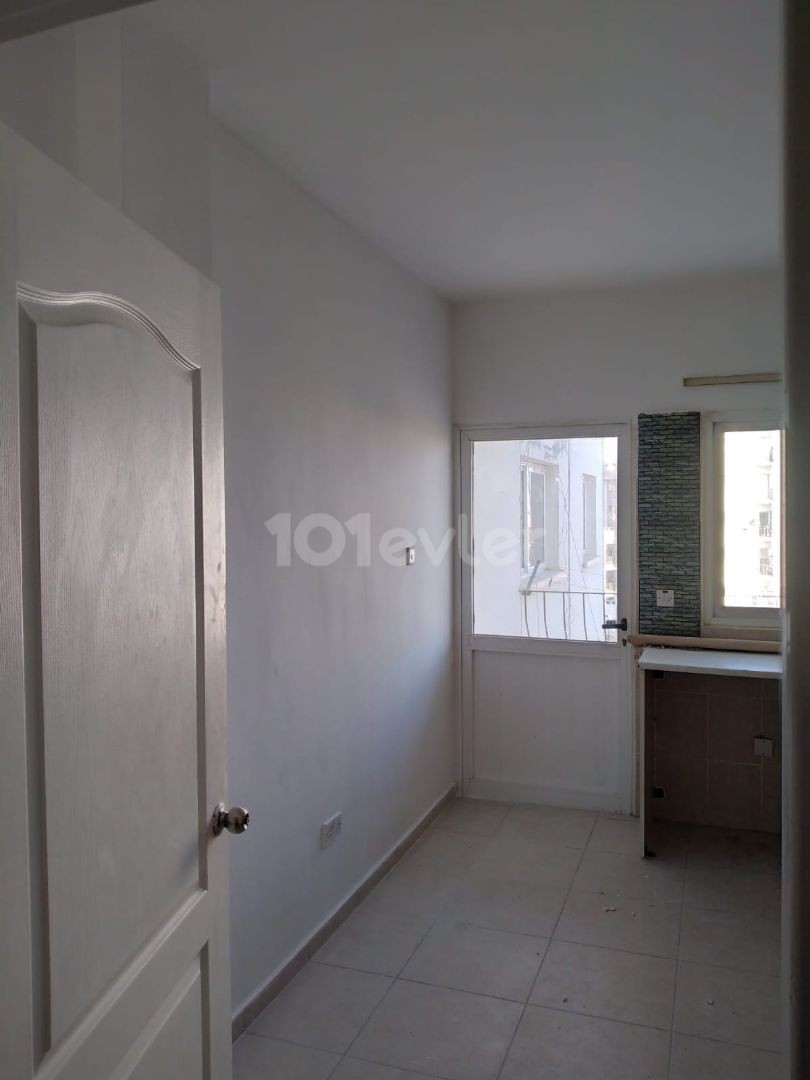 3 +1 APARTMENT FOR SALE IN FAMAGUSTA CENTRAL ** 