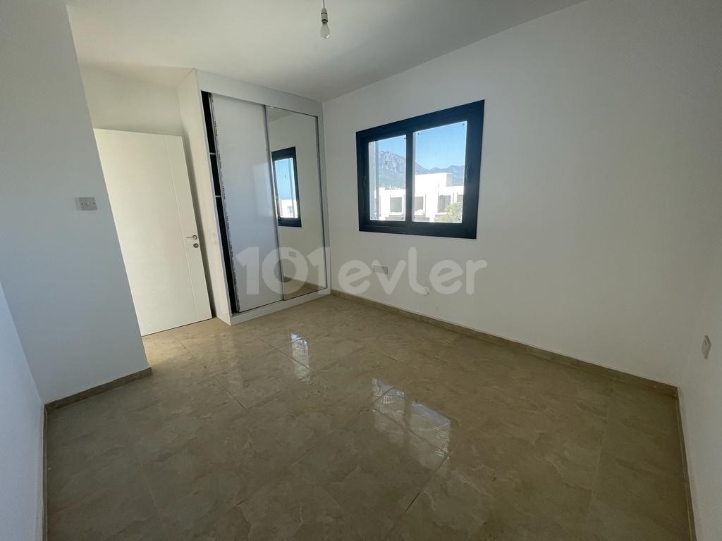 Jul 2+1 Clean Apartment with Commercial Permit for Rent in Karaoglanoglu ** 