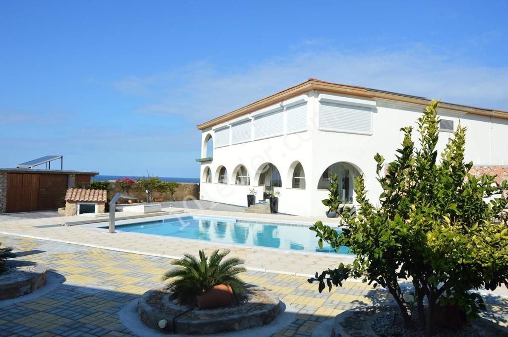 7-Zimmer-und 2-Zimmer-hilfshaus direkt am Meer in der süßwasserregion, um unsere Villa mit Pool zu sehen ** 
