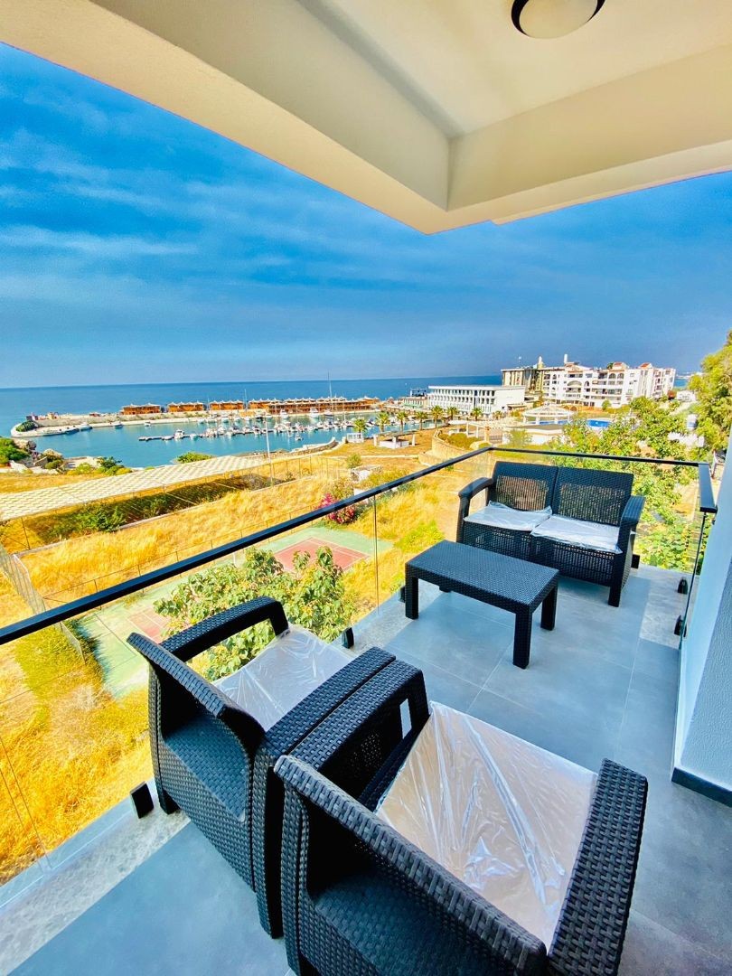 3 + 1 LUXURIOUSLY FURNISHED IN THE CENTER OF KYRENIA WITH EXCELLENT VIEWS AND EXCELLENT LOCATION ** 