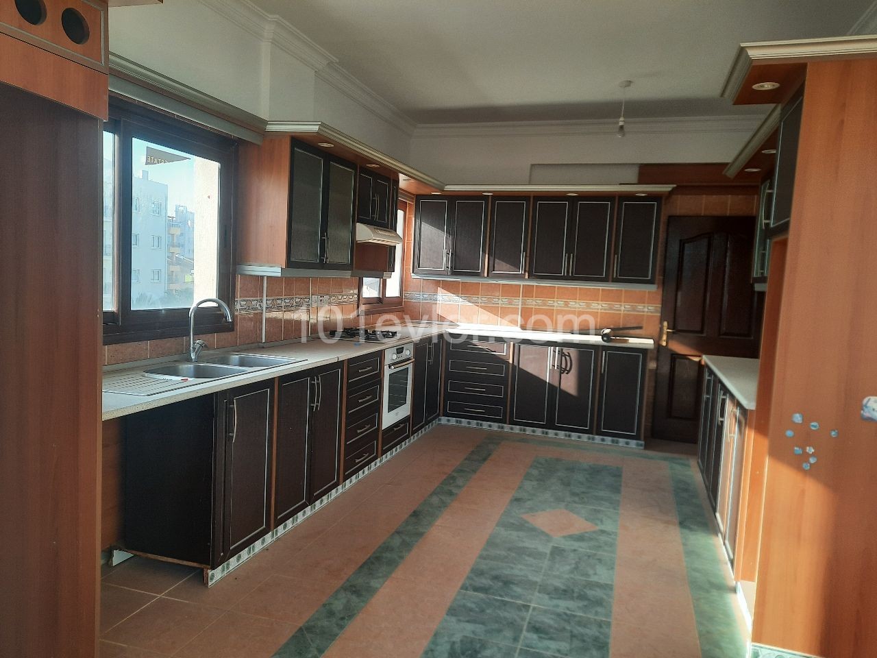 3+1 flat for sale in magusa police station ** 