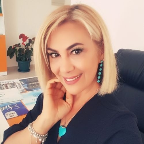 Arzu Derin Alberdi Investment Property Agent